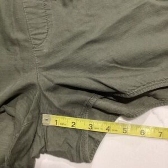 Gap | Casual Olive Green Women’s Summer Shorts - Picture 15 of 15